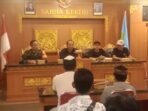 Perkuat Sinergi, Rapat Triwulan III Linmas Desa Tojan Dihadiri Serka Ketut Perkuat Sinergi, Rapat Triwulan III Linmas Desa Tojan Dihadiri Serka Ketut