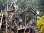 TNI AD Dapat Dukungan Masyarakat dalam Proyek Perbaikan Rumah Layak Huni TNI AD Dapat Dukungan Masyarakat dalam Proyek Perbaikan Rumah Layak Huni