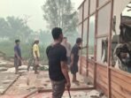 TNI Bersama Warga Laksanakan Renovasi Rumah Tak Layak Huni di Palangka Raya TNI Bersama Warga Laksanakan Renovasi Rumah Tak Layak Huni di Palangka Raya